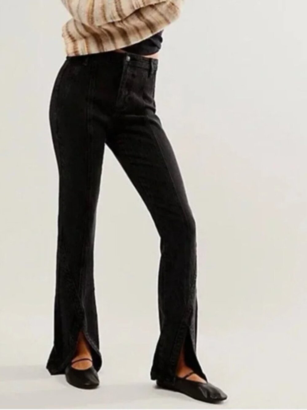 WE THE FREE Mona Crvy Flare Jeans 32